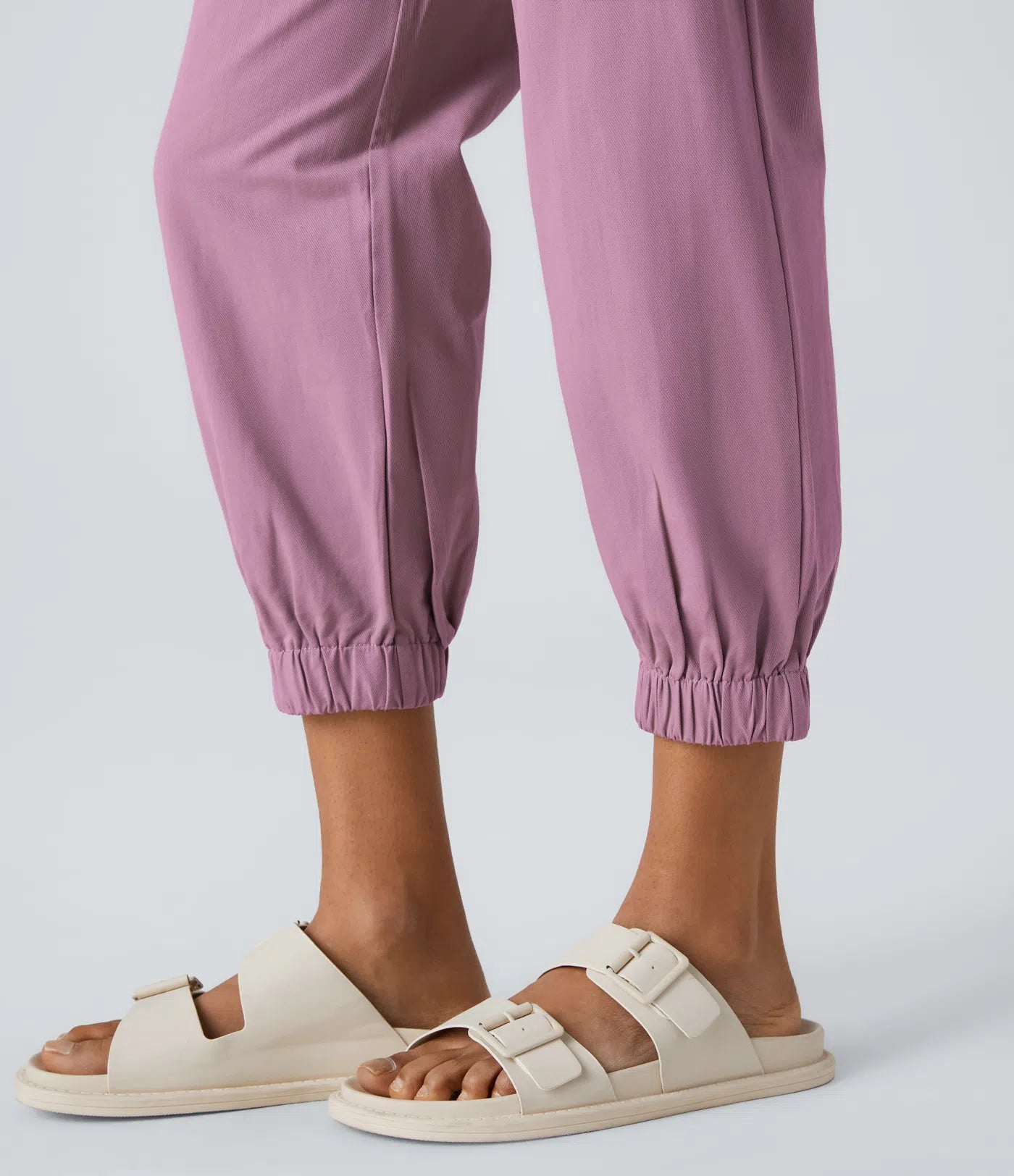 Marianne | Katoenen Broek met Knopen, Rits en Praktische Zakken